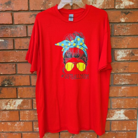 Softball Mom Red Graphic Tee XL Gildan Heavy Cotton Funny Baseball Fan Shirt - Picture 3 of 3